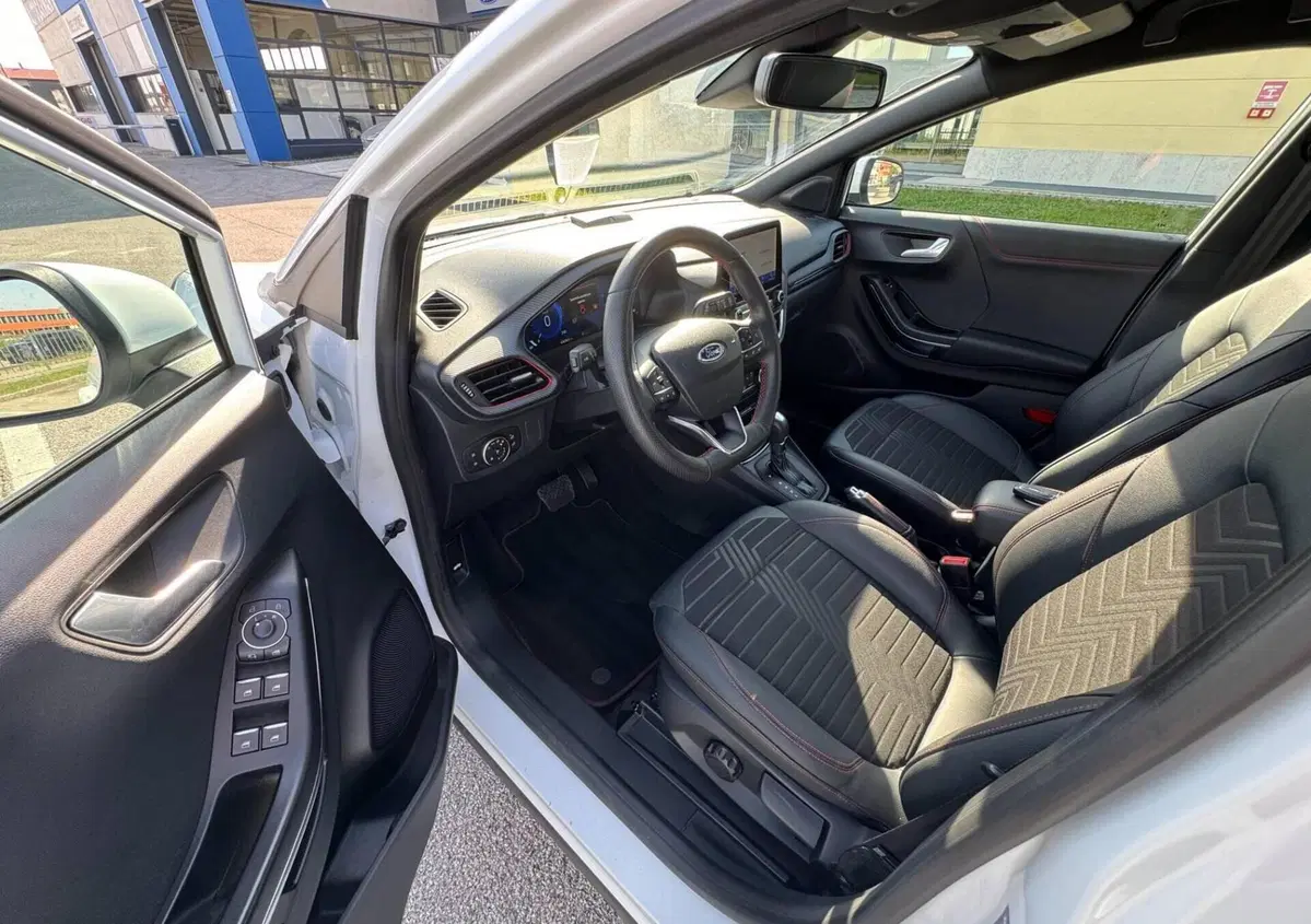 Ford Puma 1.0 EcoBoost Hybrid 125 CV S&S aut. ST-Line X (9)
