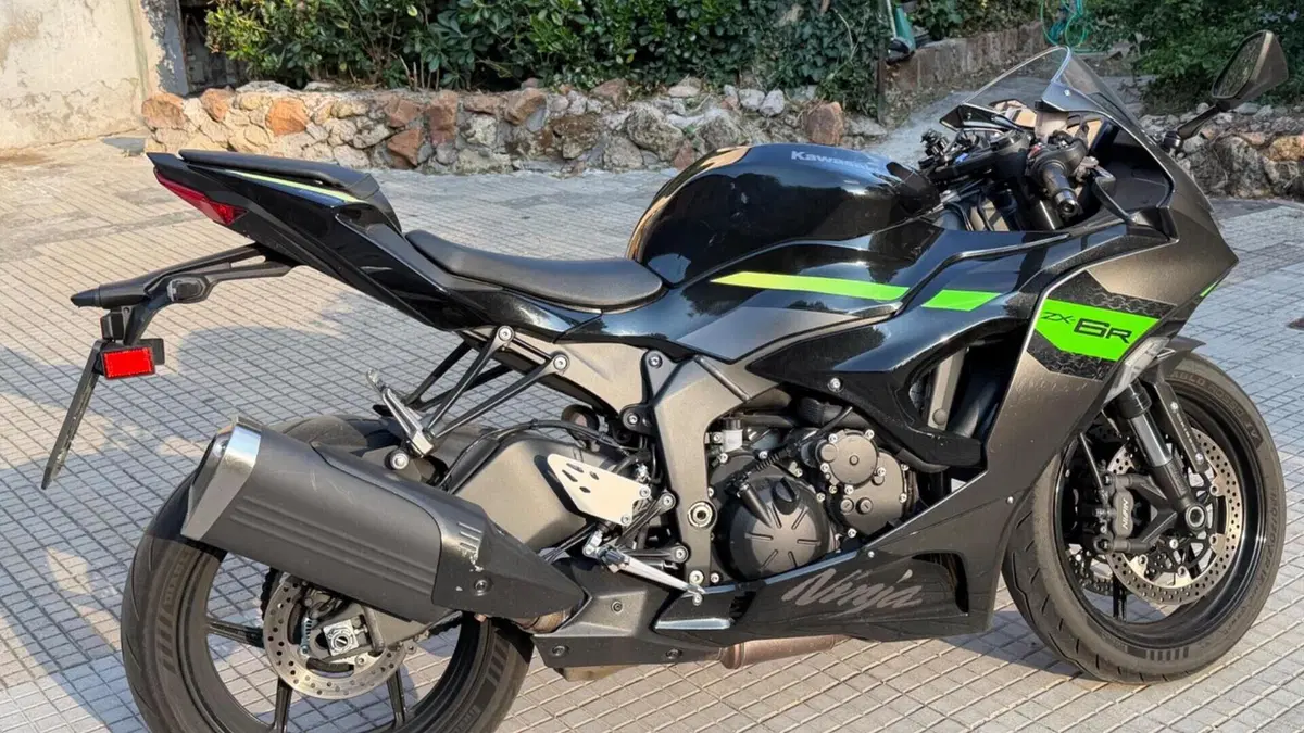 Kawasaki Ninja 636 ZX-6R (2024 - 27)  (2)