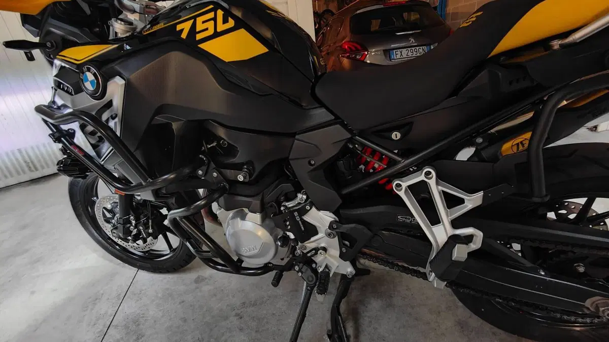 Bmw F 750 GS Edition 40 Years GS (2021)  (3)