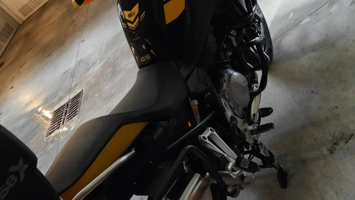 Bmw F 750 GS Edition 40 Years GS (2021)  (9)