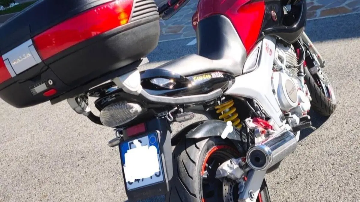 Yamaha TDM 850 (1996 - 01)  (4)