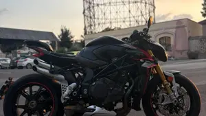 MV Agusta Brutale 1000 RR (2021 - 25)  (2)
