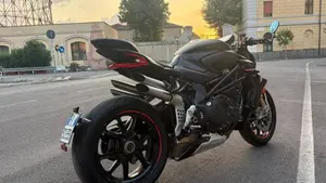 MV Agusta Brutale 1000 RR (2021 - 25)  (8)