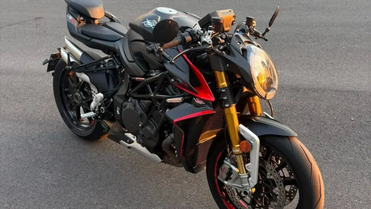 MV Agusta Brutale 1000 RR (2021 - 25)  (3)