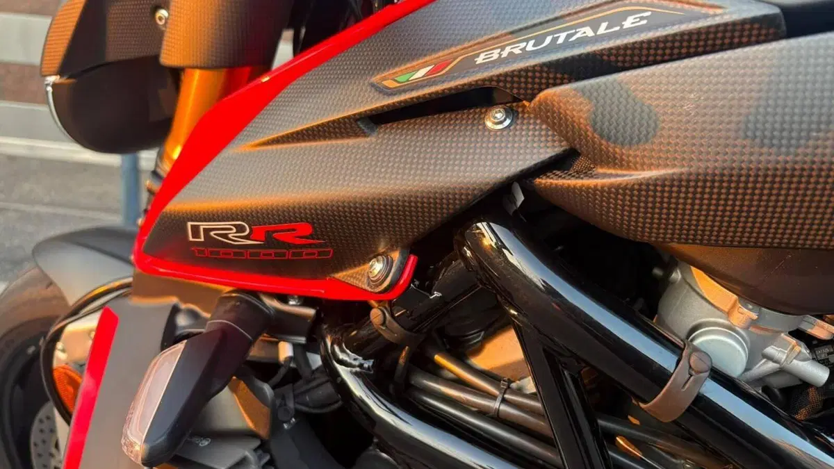 MV Agusta Brutale 1000 RR (2021 - 25)  (17)