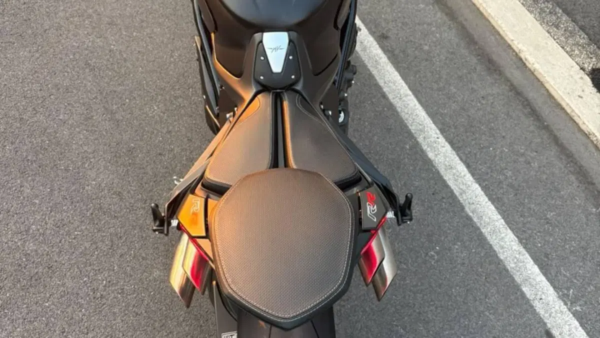 MV Agusta Brutale 1000 RR (2021 - 25)  (18)