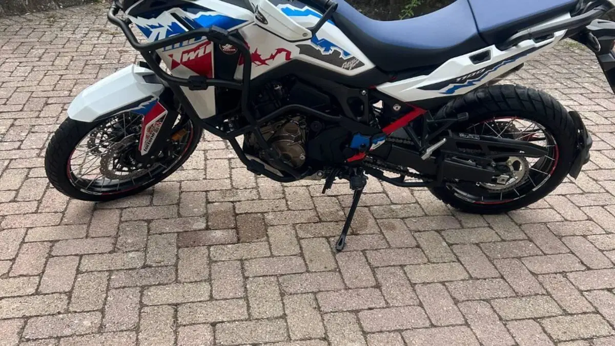 Honda Africa Twin CRF 1100L ES DCT (2024 - 26)  (3)