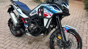 Honda Africa Twin CRF 1100L ES DCT (2024 - 26)  (9)