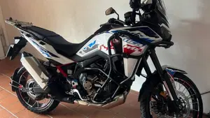 Honda Africa Twin CRF 1100L ES DCT (2024 - 26)  (14)