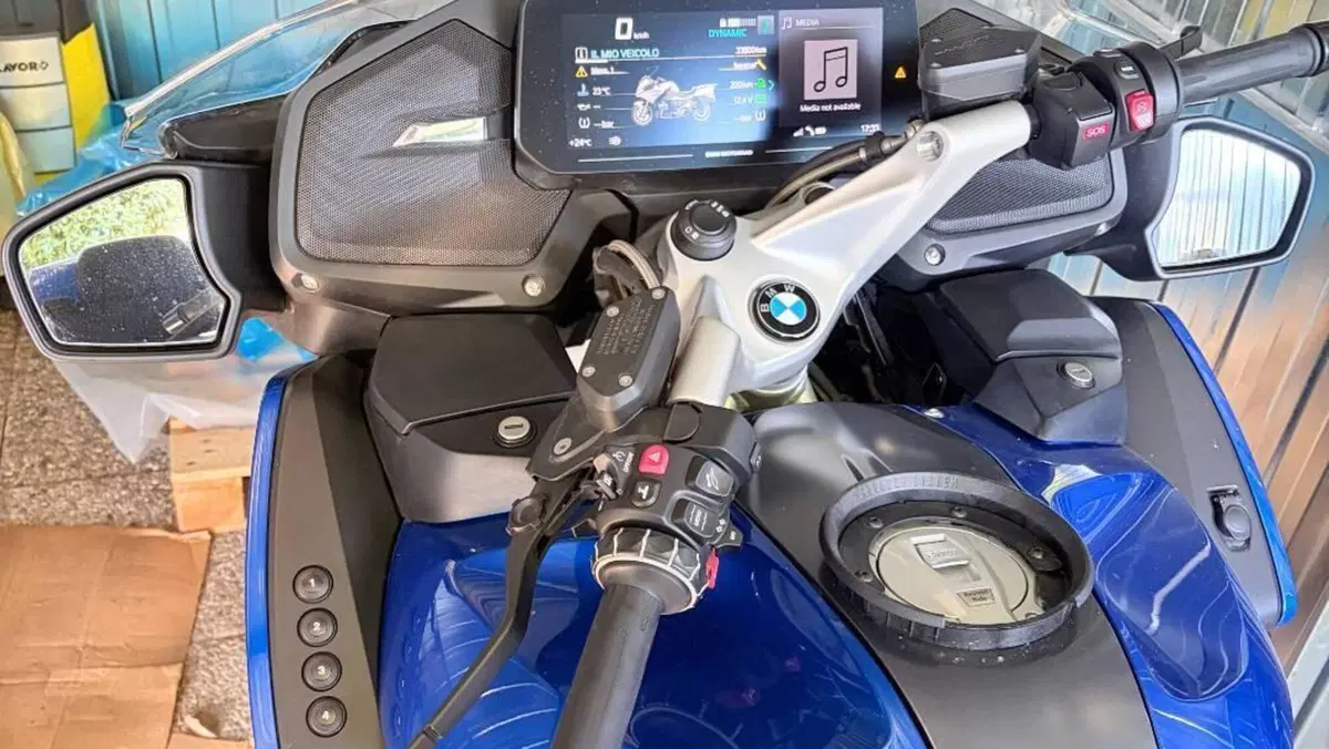 Bmw R 1250 RT (2021 - 25)  (7)