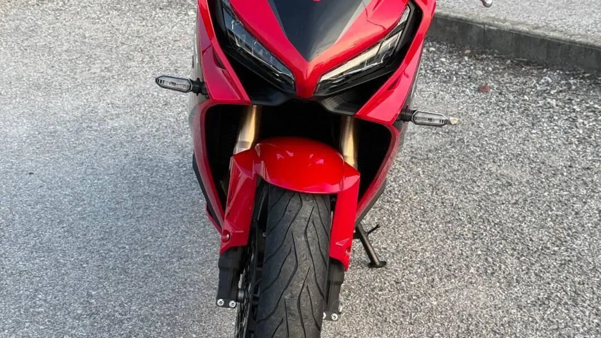 Honda CBR 650 R (2021 - 23)  (3)