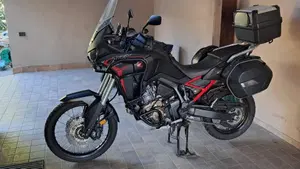 Honda Africa Twin CRF 1100L Urban (2020 - 21)  (3)