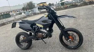 Husqvarna TE 300 (2015)  (2)
