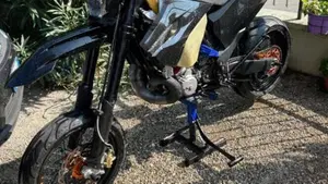 Husqvarna TE 300 (2015)  (3)