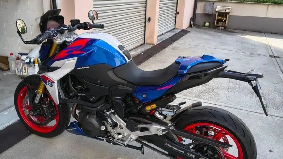 Bmw F 900 R (2025 - 27)  (3)