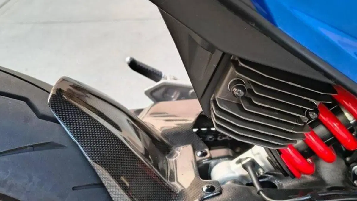 Bmw F 900 R (2025 - 27)  (10)