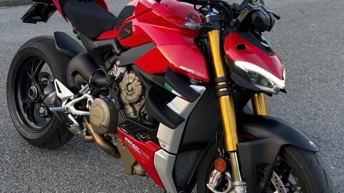 Ducati Streetfighter V4 1100 S (2021 - 22) 