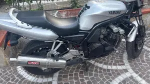 Yamaha FZS 600 Fazer (1998 - 01)  (6)