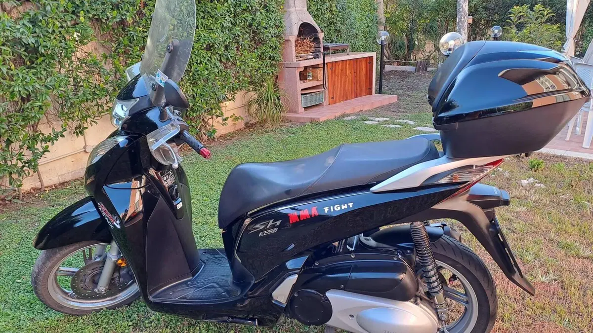 Honda SH 300 i ABS (2016 - 20) 