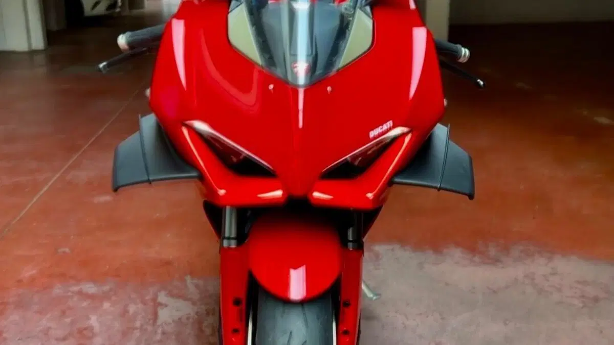 Ducati Panigale V4 1100 (2021)  (6)