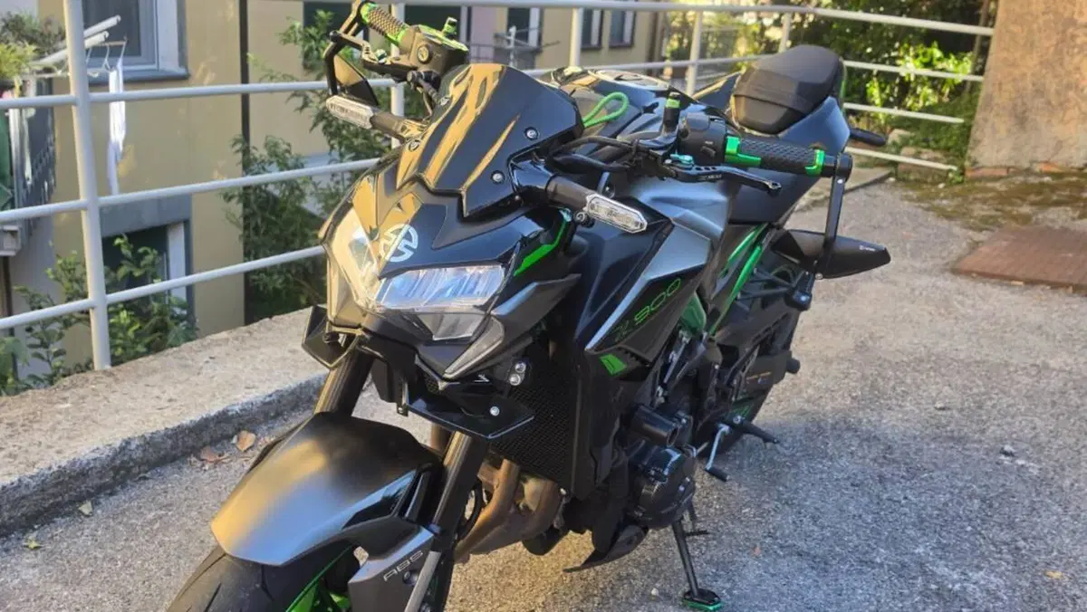 Kawasaki Z 900 (2021 - 24)  (4)