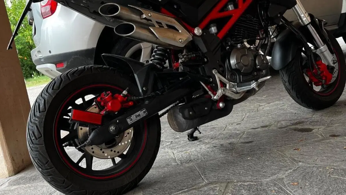 Benelli Tornado Naked T 125 (2017 - 20)  (3)