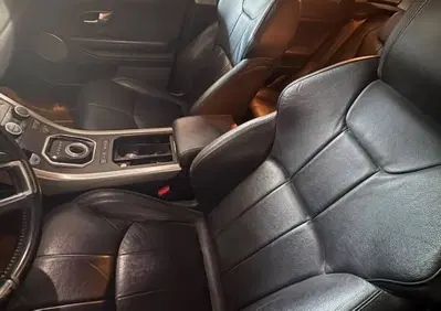 Land Rover Range Rover Evoque 2.2 TD4 5p. Pure Tech Pack Launch Edition (14)