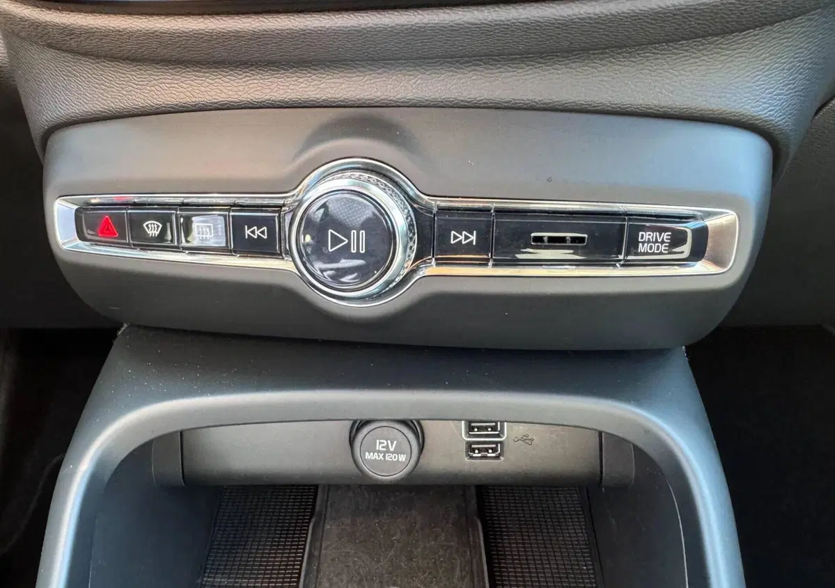 Volvo XC40 T2 Geartronic Momentum Pro (20)