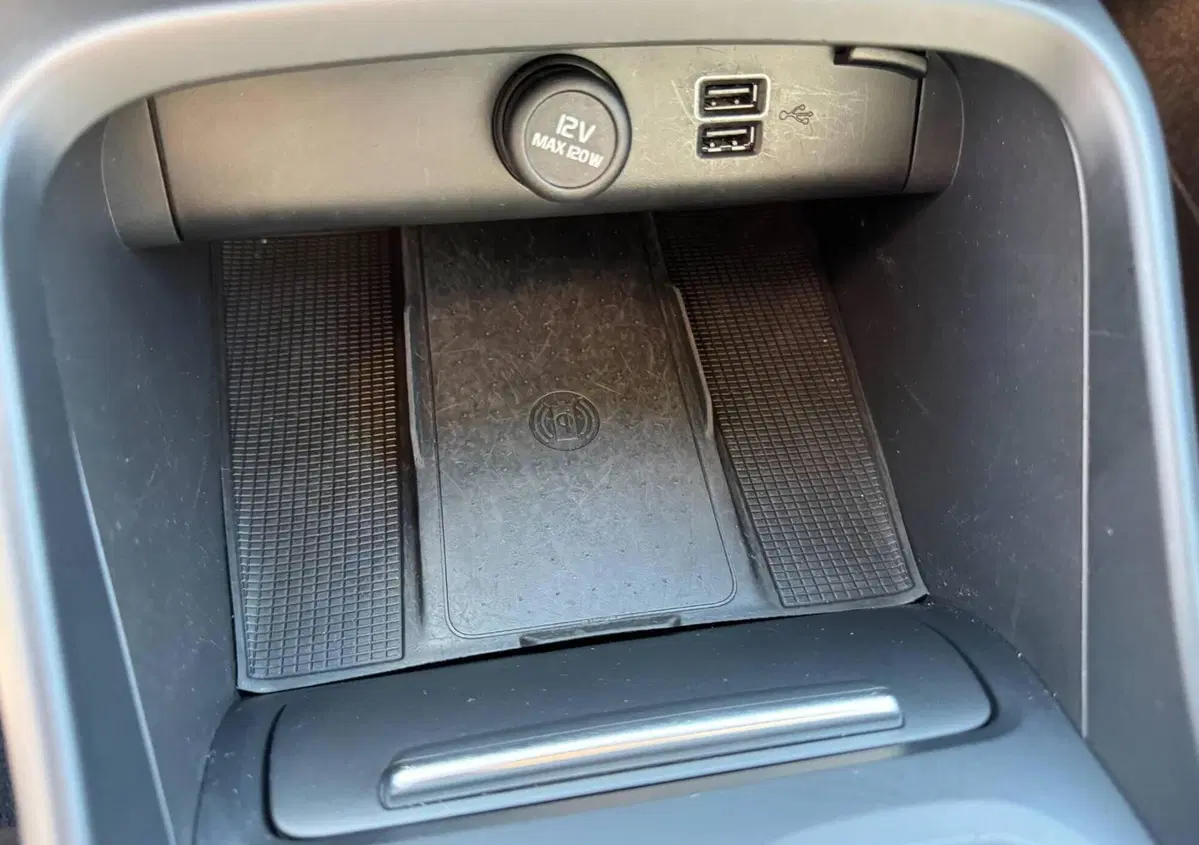 Volvo XC40 T2 Geartronic Momentum Pro (17)