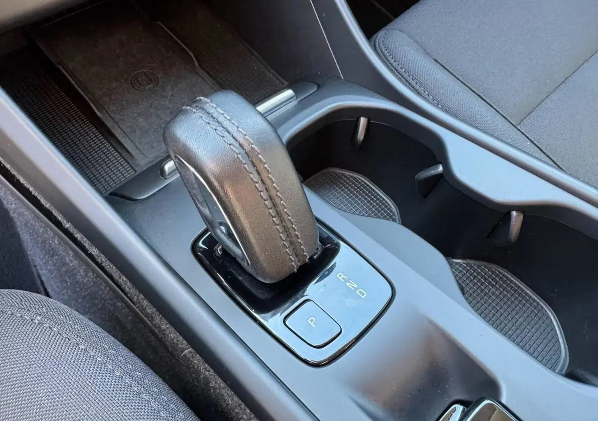 Volvo XC40 T2 Geartronic Momentum Pro (16)