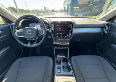 Volvo XC40 T2 Geartronic Momentum Pro (14)