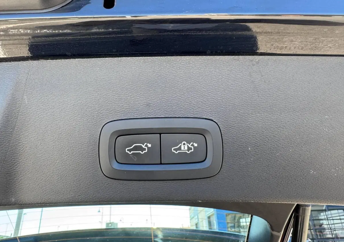 Volvo XC40 T2 Geartronic Momentum Pro (8)