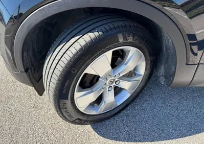 Volvo XC40 T2 Geartronic Momentum Pro (9)