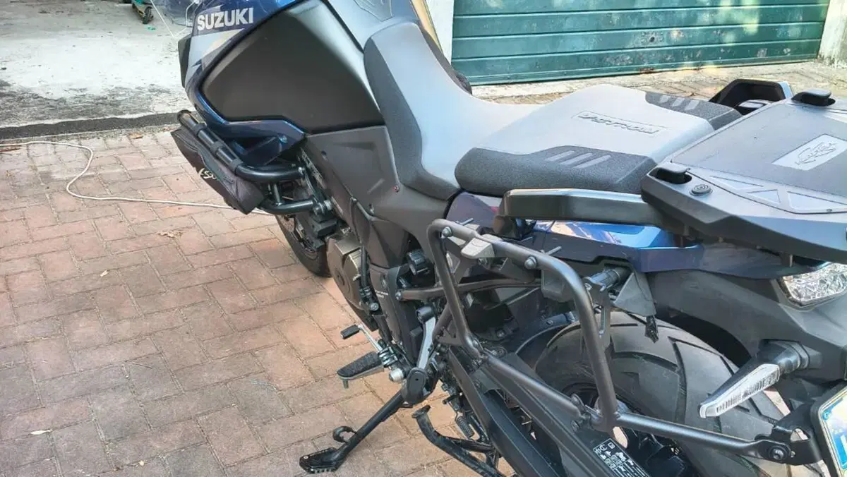 Suzuki V-Strom 1050SE (2023 - 24)  (2)