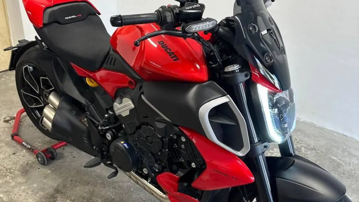 Ducati Diavel V4 (2023 - 26)  (3)