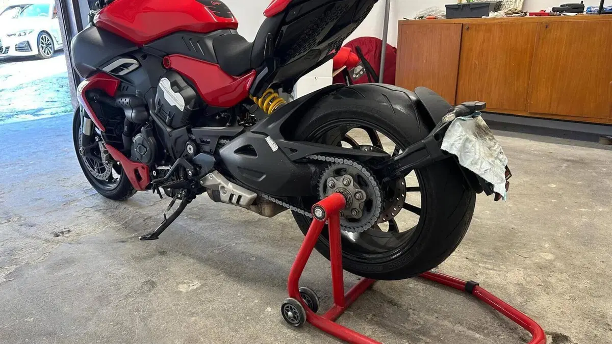 Ducati Diavel V4 (2023 - 26)  (5)