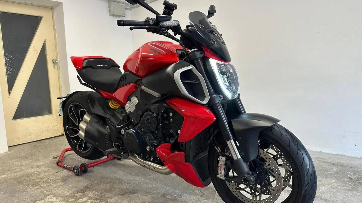 Ducati Diavel V4 (2023 - 26)  (6)