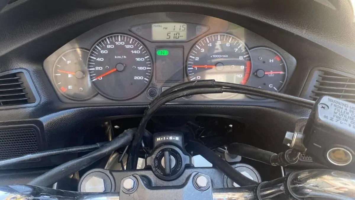 Honda Deauville 700   (2)
