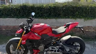 Ducati Streetfighter V4 S (2025 - 26) usata