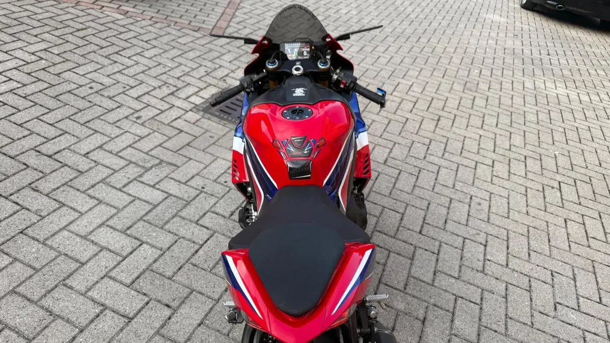 Honda CBR 1000 RR-R Fireblade SP (2020 - 21)  (5)