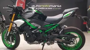 Kawasaki Z 900 SE (2025 - 27) 
