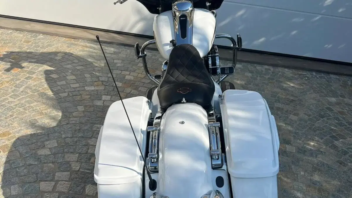 Harley-Davidson 1690 Street Glide Special (2014 - 16) - FLHX  (7)