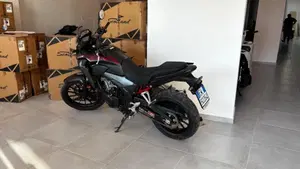 Honda CB 500 X (2021)  (2)