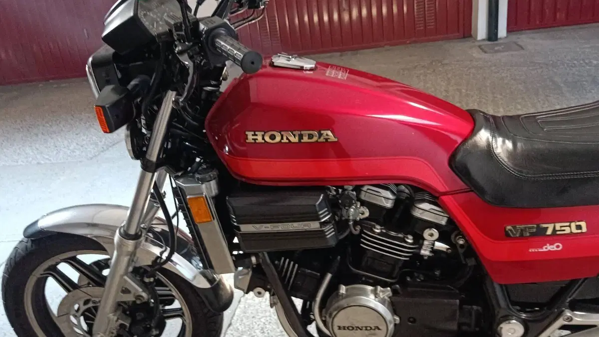 Honda   (2)