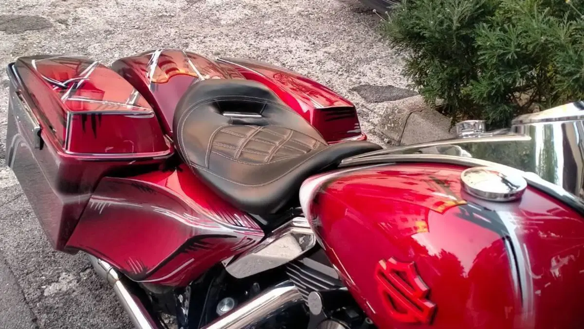 Harley-Davidson 1584 Road King Classic (2007 - 10) - FLHRC  (4)