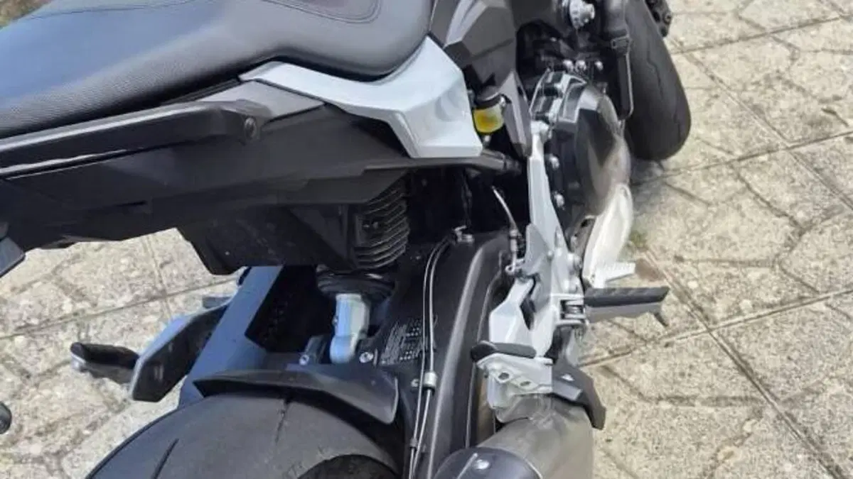 Bmw F 900 R (2017 - 20)  (4)