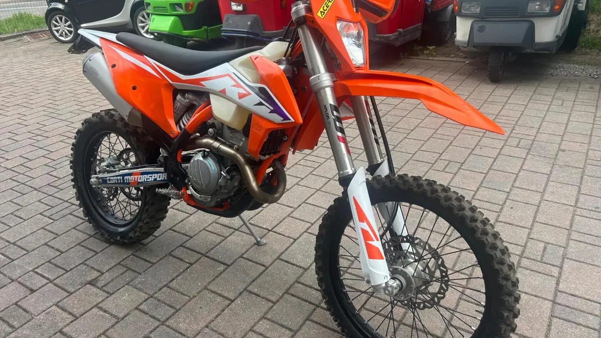 KTM 250 EXC TBI (2024)  (2)
