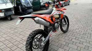 KTM 250 EXC TBI (2024)  (5)