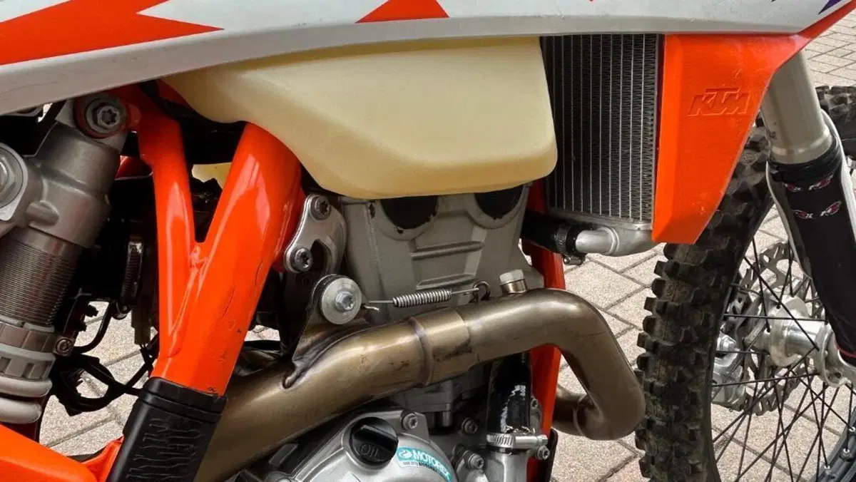 KTM 250 EXC TBI (2024)  (7)