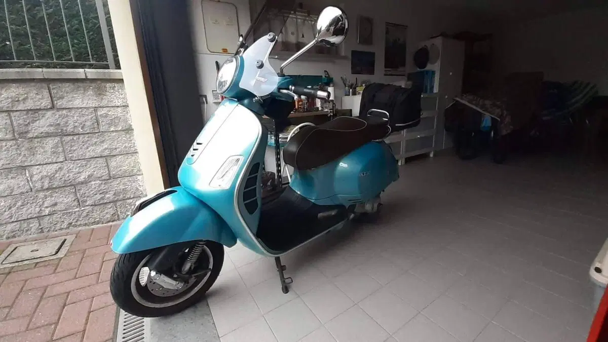 Vespa GTS 300 ABS Settantesimo (2016)  (6)
